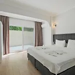 Hotel Miralya