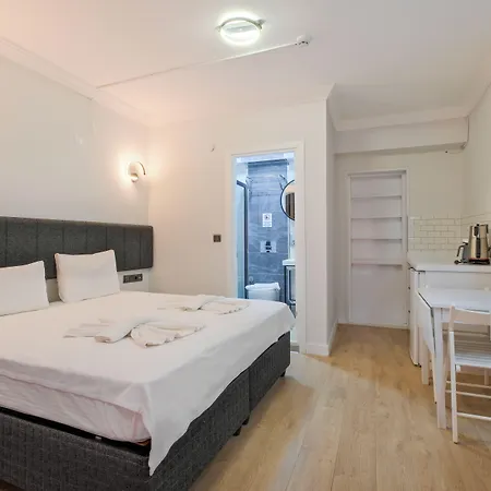 Hotel Miralya *